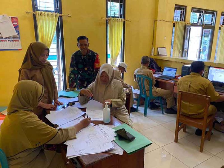Puasa Tidak Menjadi Halangan Babinsa Aktif Komsos Di Desa Binaan