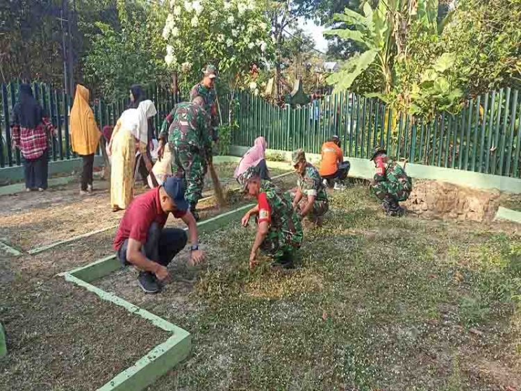 Danramil Pimpin Giat Karya Bakti Dalam Rangka Hari Kemerdekaan RI